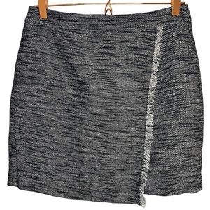 LOFT black and white mini skirt size 10P *